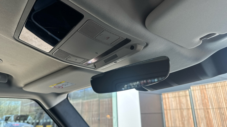 Land Rover Defender 90 Diesel 3.0 D250 Hard Top Auto